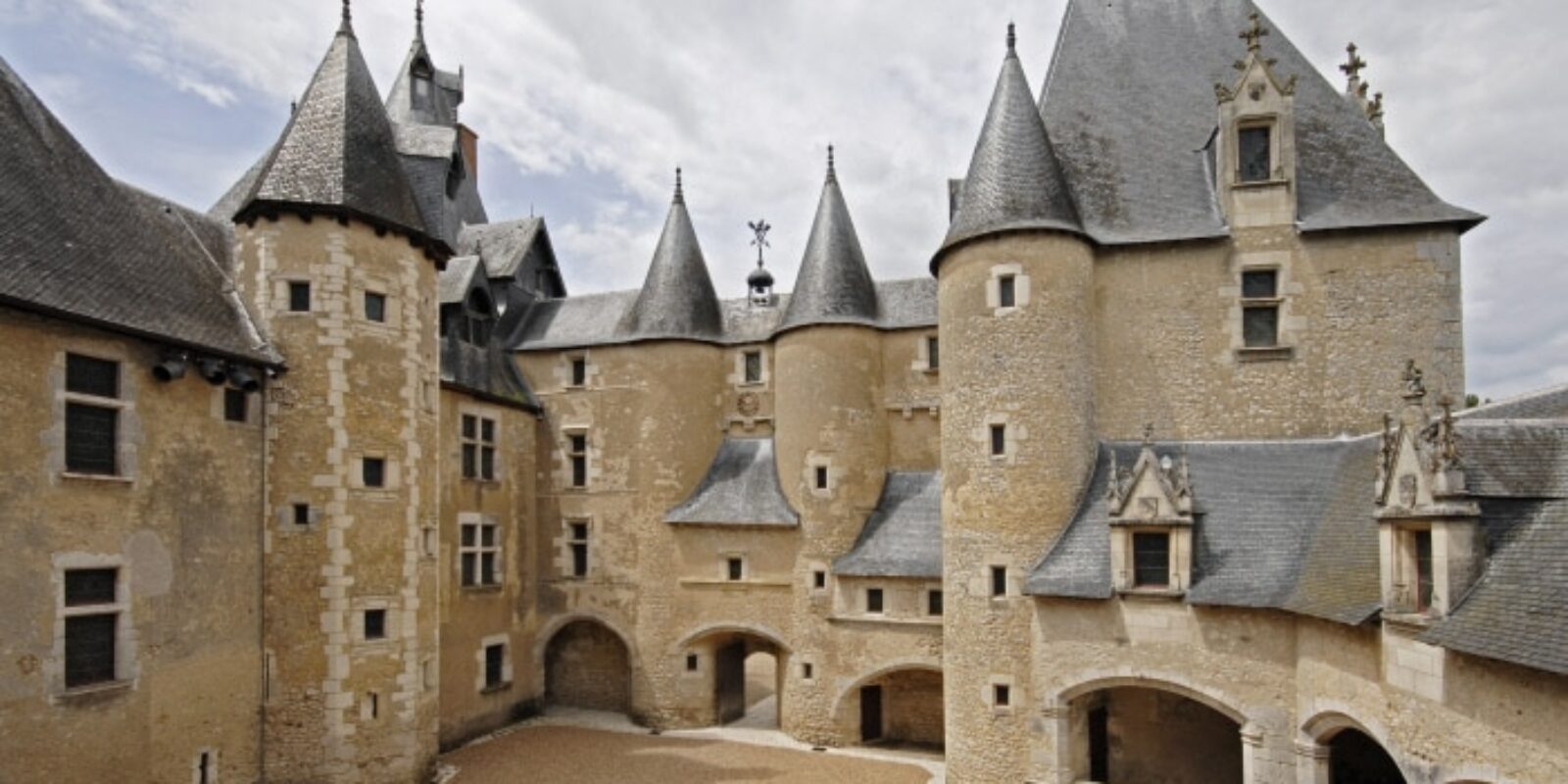 chateau-fougeres